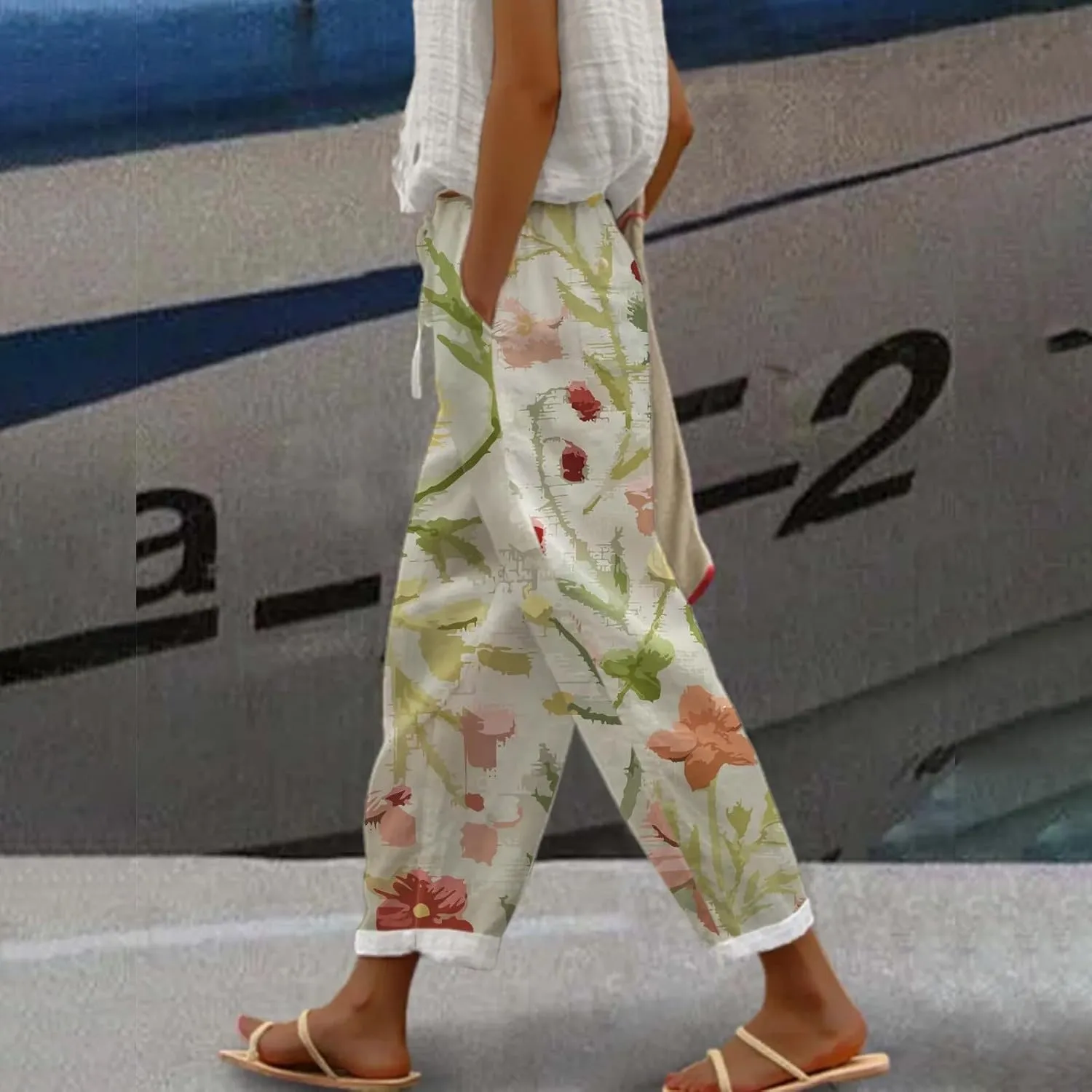 Linen Capris for Women Elastic Waisted Drawstring Capri Pants with Pockets Boho Floral Casual Summer Cropped Pants