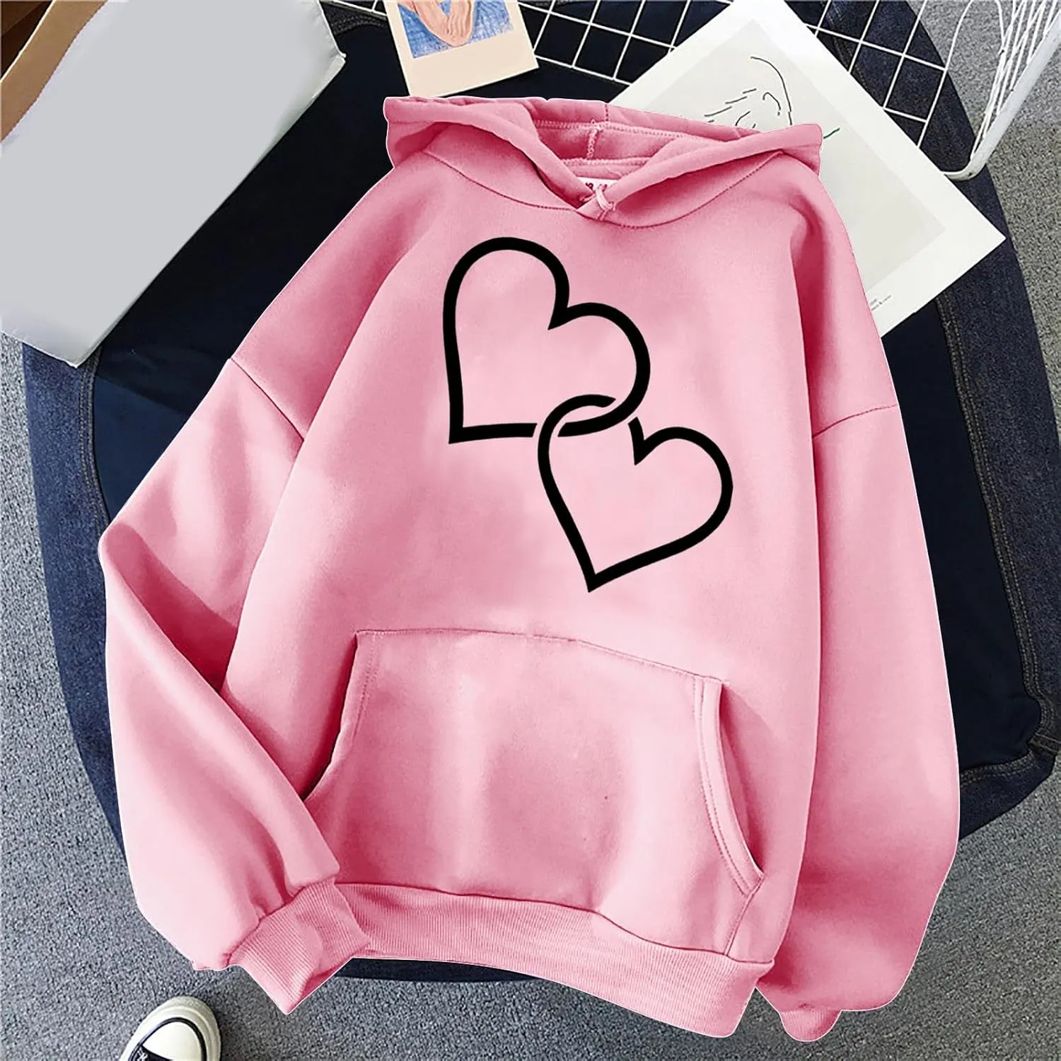 maisdgop Heart Hoodies Women Graphic Sweatshirts Long Sleeve Pullover Sweater Oversized Tops Trendy Valentine's Day Outfits